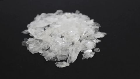 Синтетическая слюда в косметике: почему все больше брендов отказываются от натуральных источников